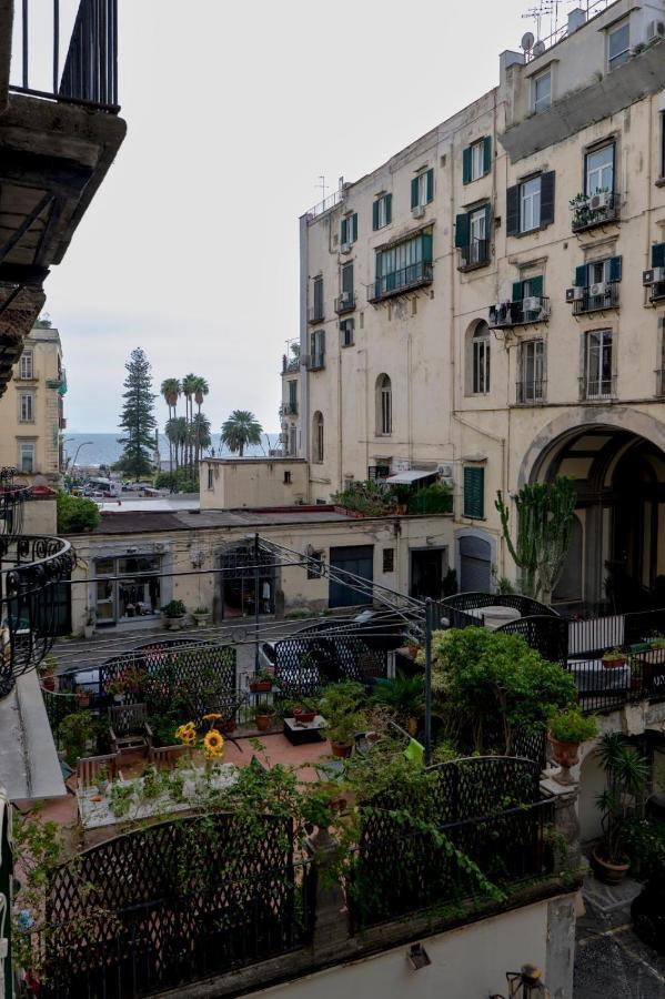 Ferienwohnung Napoli Centro Chiaia Exterior foto